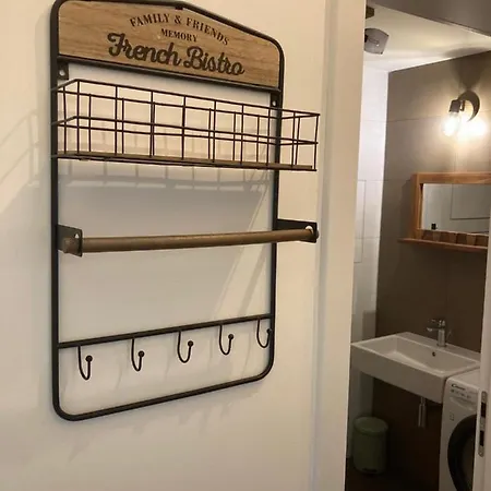 Stylovy A409 V Centre Nr, Parkovanie V Cene * Νίτρα