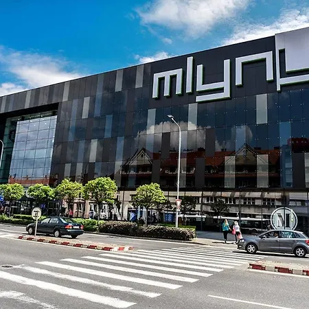 Διαμέρισμα Stylovy A409 V Centre Nr, Parkovanie V Cene Νίτρα