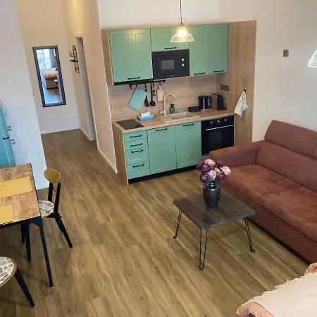 Stylovy A409 V Centre Nr, Parkovanie V Cene * Νίτρα